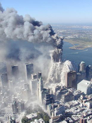 9.11ビル崩壊 空中写真初公開 